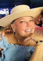 Lynn Rae Yoder